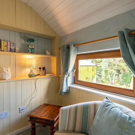 Meadow Farm Redcross